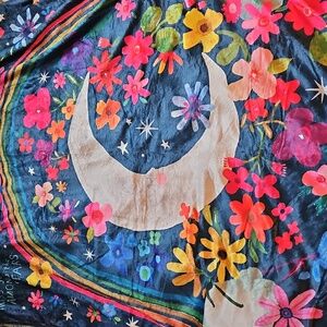 New Natural Life Throw Blanket